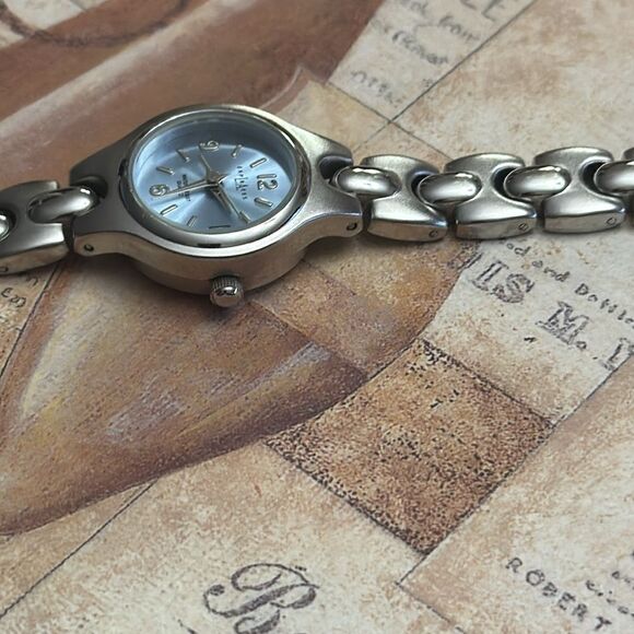 LA  Express Watch - Picture 5 of 5